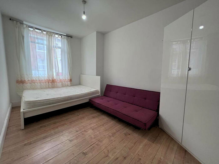 1 Bedroom Flat To Rent In Mare Street, Hackney Central, E8