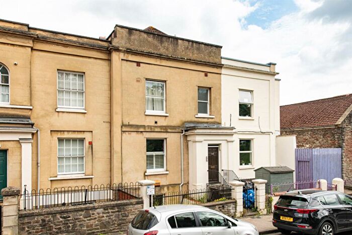 2 Bedroom Apartment To Rent In Grosvenor Road, Bristol, BS2