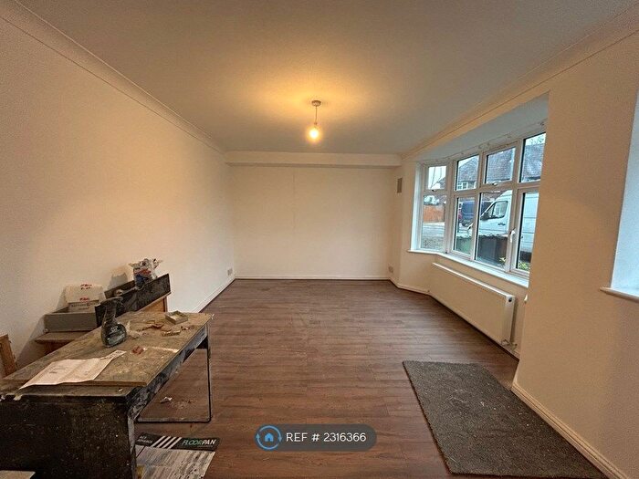 3 Bedroom End Of Terrace House To Rent In Southwold Drive, Barking, IG11