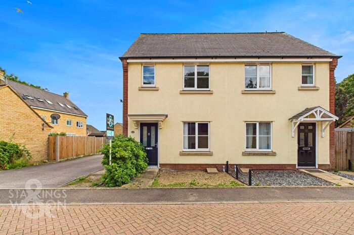 2 Bedroom Semi-Detached House For Sale In Kevill Davis Drive, Little Plumstead, Norwich, NR13