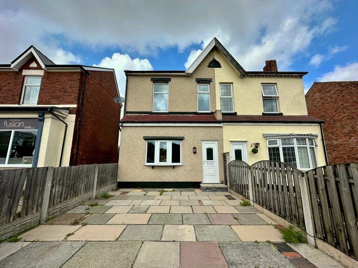 3 Bedroom Semi-Detached House To Rent In Tithebarn Road, Southport, Merseyside., PR8