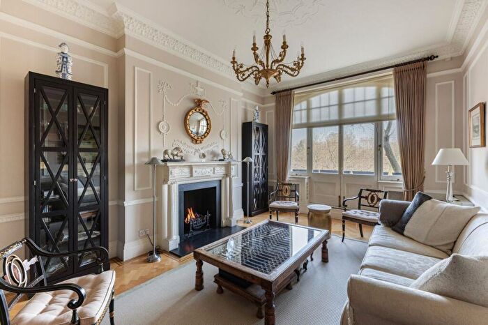 5 Bedroom Flat For Sale In Prince Albert Road, London, NW8