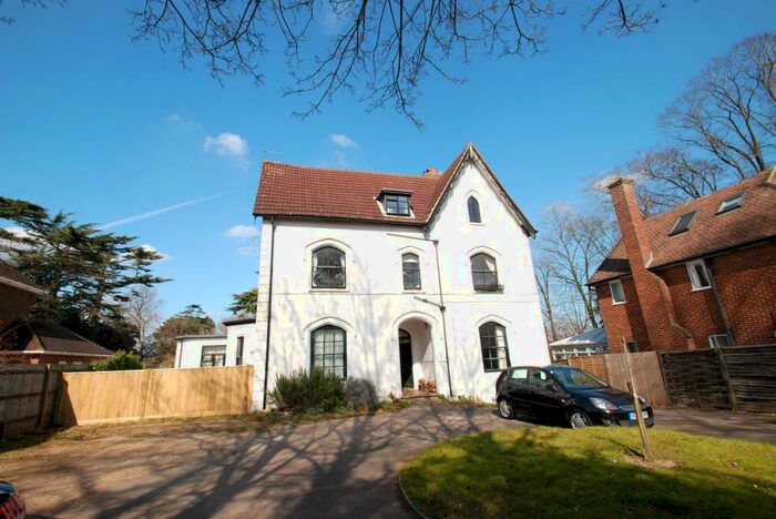1 Bedroom Apartment To Rent In Epsom Road, Christchurch, GU1