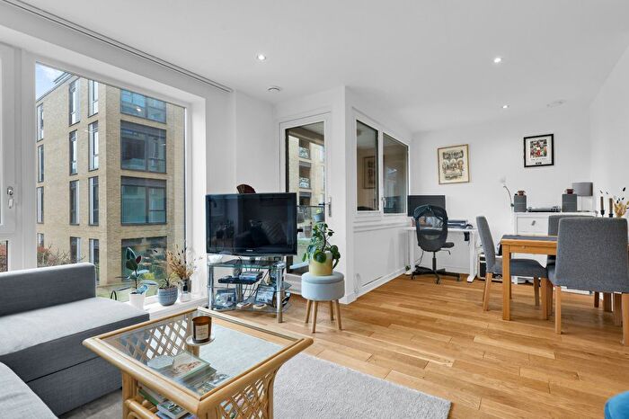 1 Bedroom Flat For Sale In Eltringham Street, Wandsworth Town, SW18