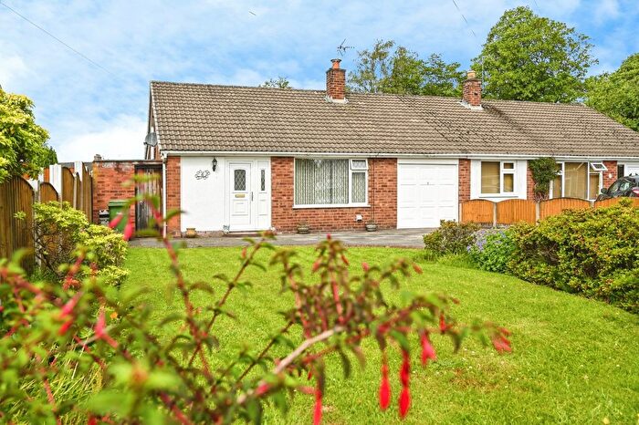 3 Bedroom Semi Detached House For Sale In Burnham Close, Penketh, Warrington, Cheshire, WA5