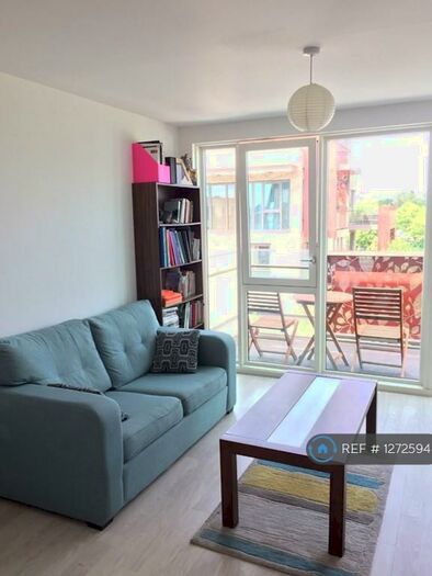 1 Bedroom Flat To Rent In Blackthorn House, London, SE16