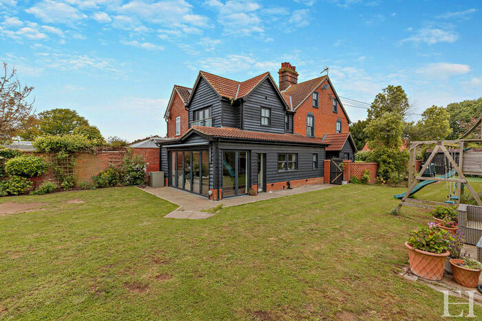 4 Bedroom Semi-Detached House For Sale In Trimley St Martin, Felixstowe, IP11