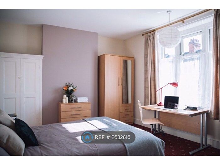 5 Bedroom End Of Terrace House To Rent In Adderley Road, Leicester, LE2