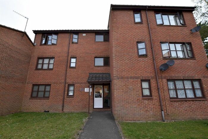 Studio To Rent In Newcourt, Cowley, UB8