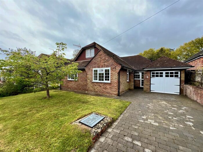 5 Bedroom Detached Bungalow To Rent In Plemont Gardens, Bexhill-On-Sea, TN39