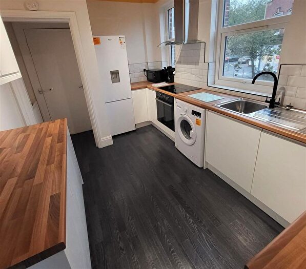 3 Bedroom Maisonette To Rent In Westoe Road, South Shields, NE33