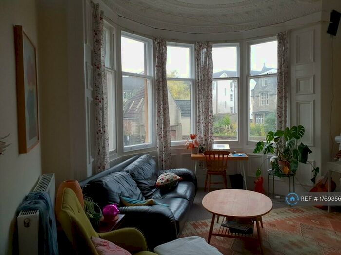 Studio To Rent In Ground Floor Front, Cotham, Bristol, BS6