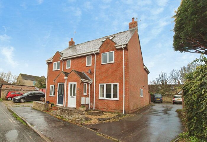 3 Bedroom Semi Detached House For Sale In Horse Fair Lane, Cricklade, SN6