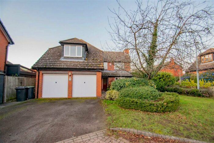 4 Bedroom Detached House To Rent In Albert Place, Ampthill, Bedford, MK45