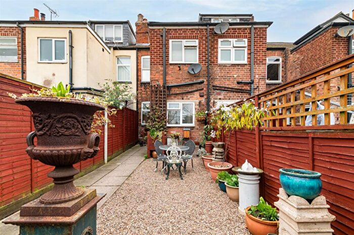 2 Bedroom House For Sale In Top Row, Stoke Bardolph, NG14