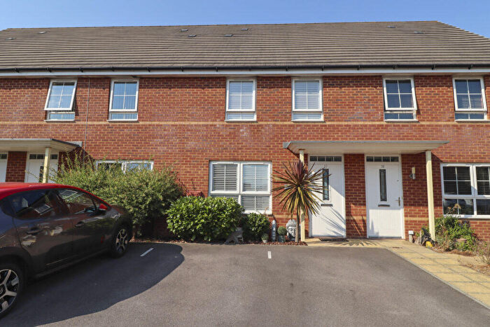3 Bedroom Terraced House For Sale In Signal Way, Hayling Island, PO11