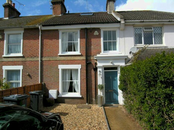 4 Bedroom House To Rent In Bedroom Terraced House In Bournemouth, BH1
