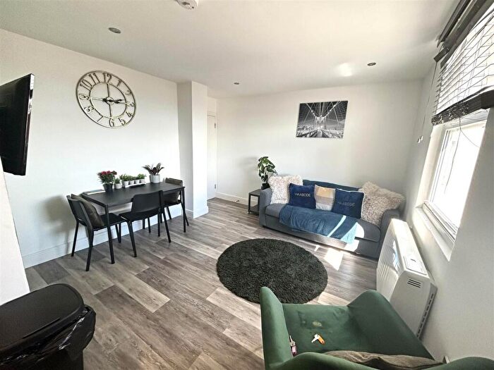 1 Bedroom Apartment To Rent In Windsor Court, Windsor Street, BN1