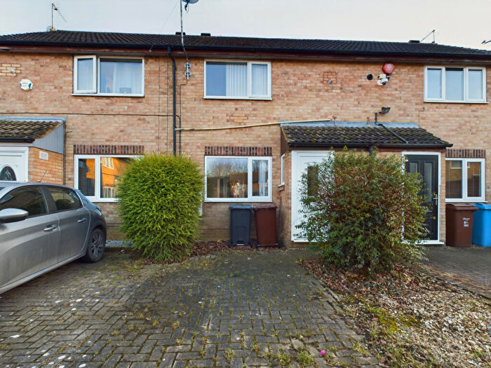 2 Bedroom Terraced House For Sale In Pennine Way, Hull, HU7