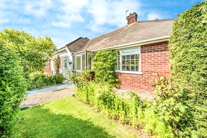 3 Bedroom Bungalow For Sale In Pipit Rise, Bedford, Bedfordshire, MK41