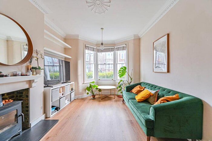 3 Bedroom Terraced House To Rent In Hopedale Road, Charlton, London, SE7