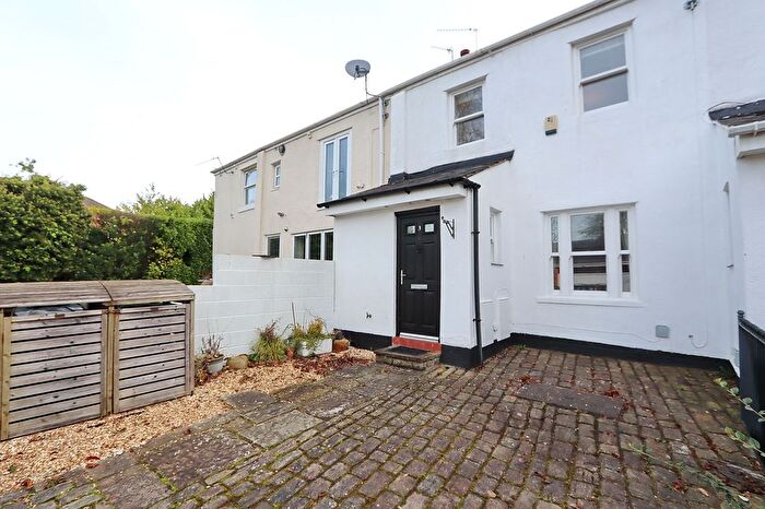 2 Bedroom Cottage To Rent In Stand Lane, Radcliffe, M26