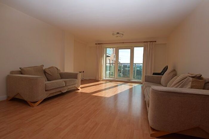 2 Bedroom Flat To Rent In Royal Plaza, Sheffield, S1