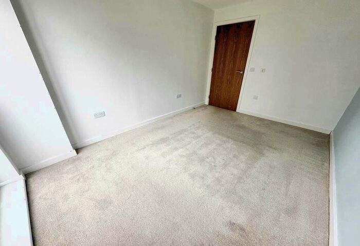 1 Bedroom Flat To Rent In Suez Way, Saltdean, Brighton, BN2