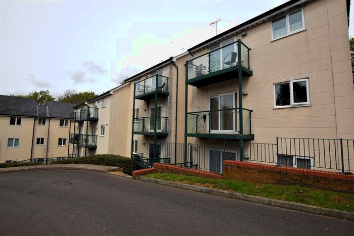 2 Bedroom Flat To Rent In Gillsmans Hill, St. Leonards-On-Sea, TN38