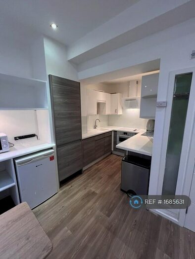 Studio To Rent In Wilmot Place, London, NW1