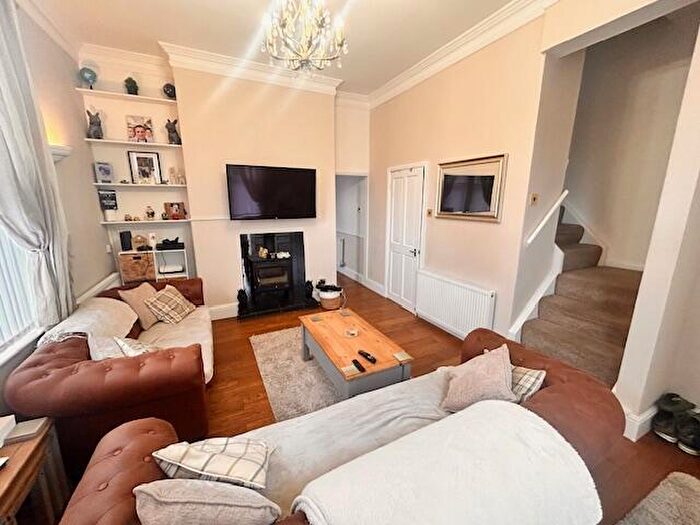 4 Bedroom House To Rent In Bewdley Road, Kidderminster, DY11