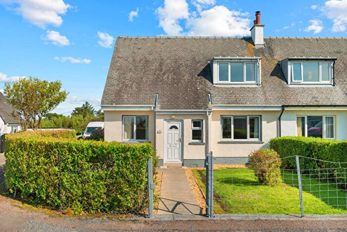 3 Bedroom Semi-Detached House For Sale In Broomhill, Bowmore, Isle Of Islay, PA43