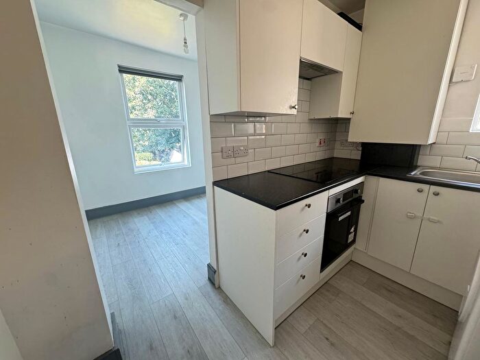 3 Bedroom Flat To Rent In London, E7