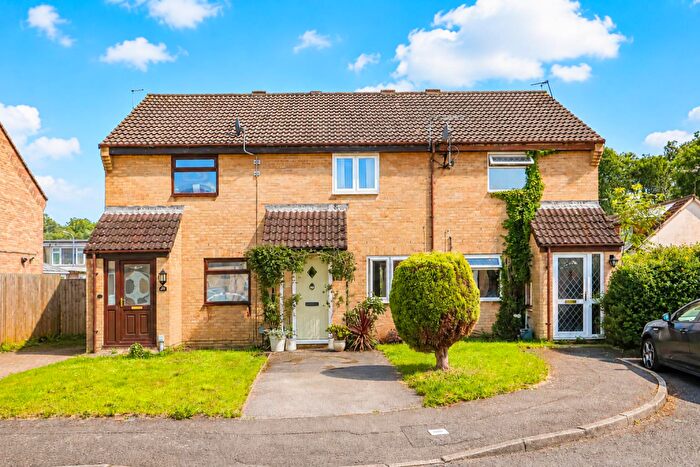 2 Bedroom Terraced House For Sale In Meadow Vale, Barry, CF63