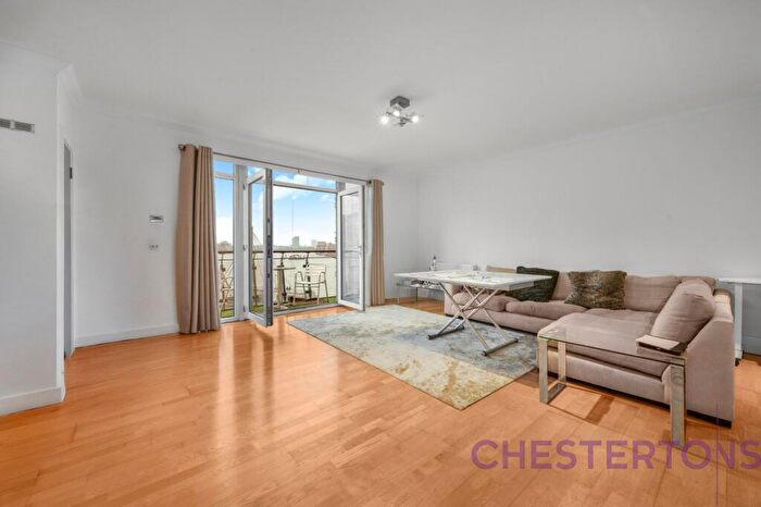 2 Bedroom Flat To Rent In Dunbar Wharf, - Narrow Street, E14