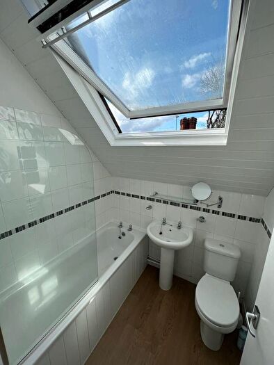 1 Bedroom Flat To Rent In Selborne Road, Handsworth, B20