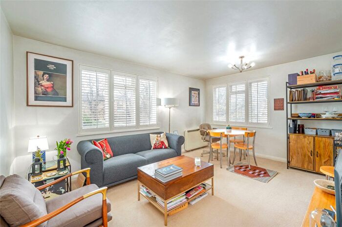 1 Bedroom Flat To Rent In Northbourne Road, London, SW4