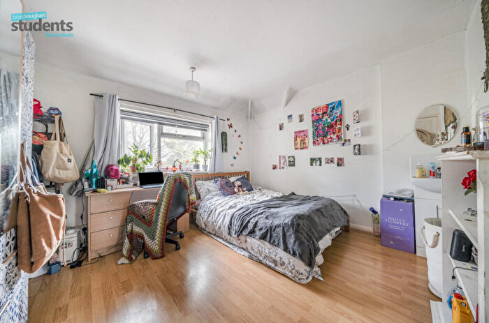 5 Bedroom Semi-Detached House To Rent In Hinton Close, Brighton, East Sussex, BN1