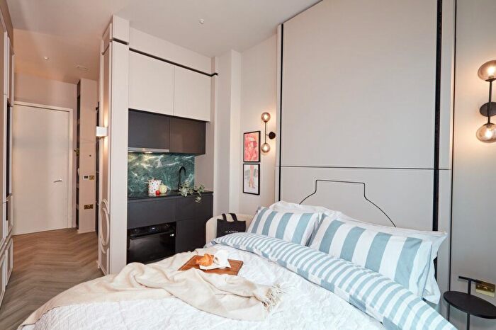 Studio To Rent In Lowlands Road, Harrow, HA1