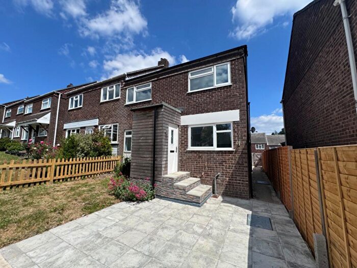 3 Bedroom End Of Terrace House To Rent In Wrights Walk, Bursledon, Southampton, Hampshire, SO31