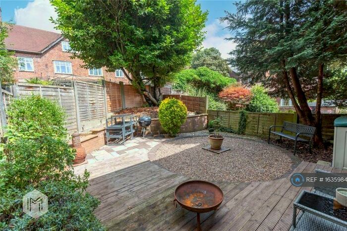 4 Bedroom Semi-Detached House To Rent In Grosvenor Road, Swinton, Manchester, M27