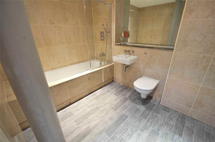 2 Bedroom Apartment To Rent In Vulcan Mill, Malta Street, Manchester City Centre, Greater Manchester, M4