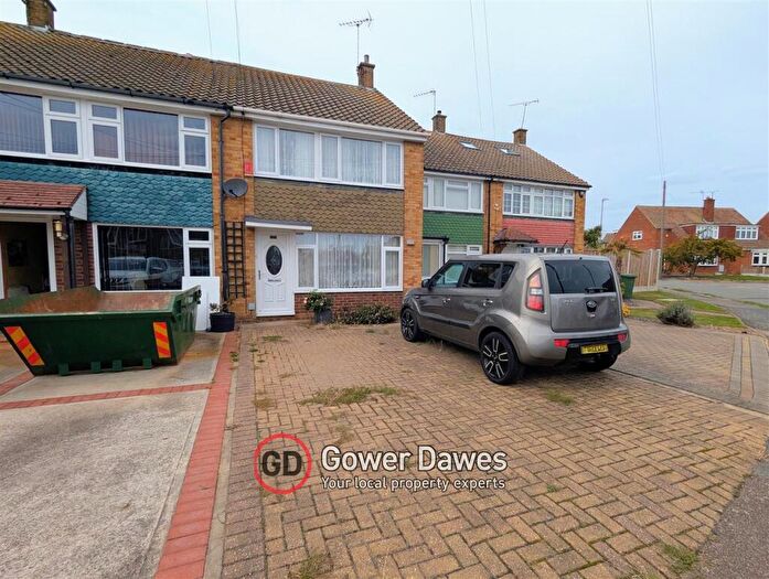 3 Bedroom Terraced House For Sale In Andersons, Stanford Le Hope, Stanford-Le-Hope, SS17