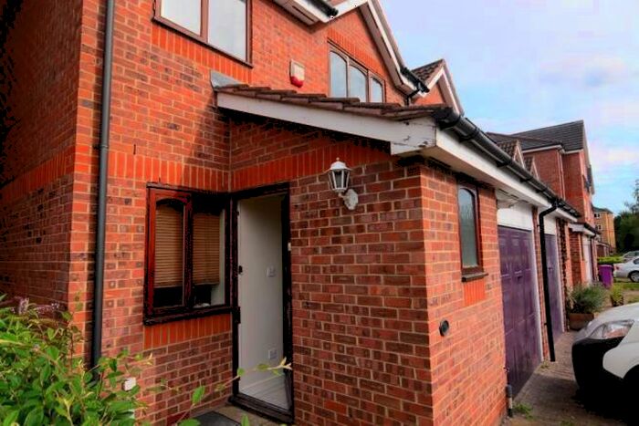 4 Bedroom Semi-Detached House To Rent In Telegraph Place, London, E14