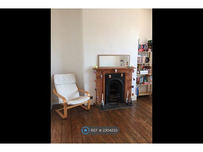 2 Bedroom Flat To Rent In Southey Road, London, N15