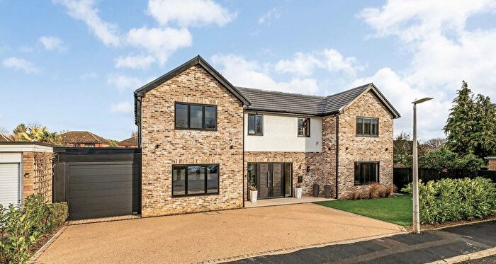 5 Bedroom Detached House For Sale In St. Davids Close, Hemel Hempstead, HP3