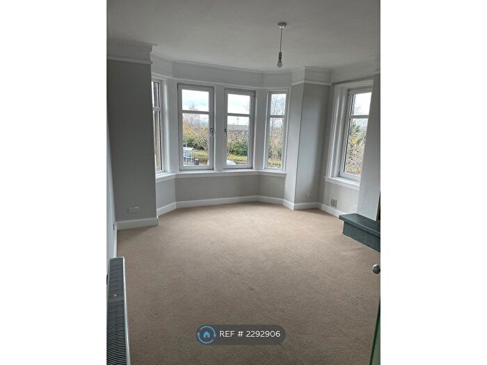 4 Bedroom Flat To Rent In Meggetland Terrace, Edinburgh, EH14