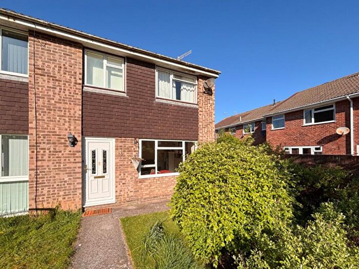 3 Bedroom End Of Terrace House For Sale In Dorchester Close, Nailsea, North Somerset, BS48