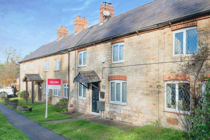 3 Bedroom Terraced House For Sale In Watling Street, Potterspury, Towcester, NN12