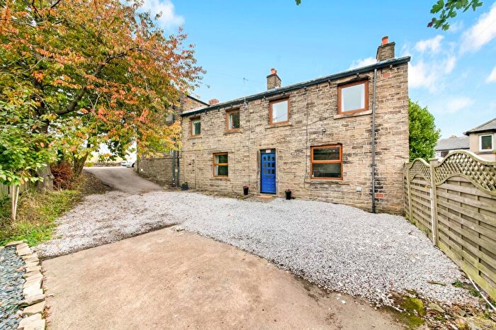 3 Bedroom End Of Terrace House For Sale In Inglenook Cottage, Wakefield Road, Lepton, HD8